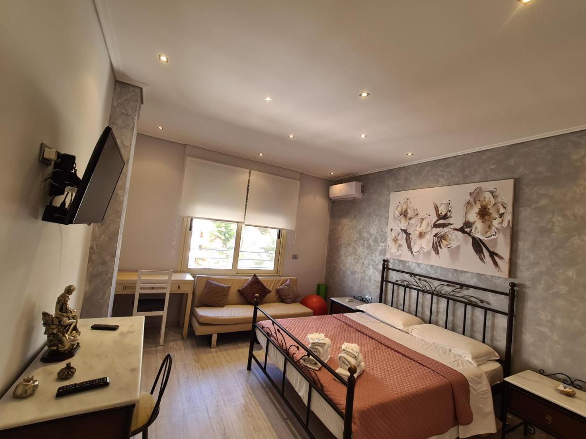 Luxury Seafront Apartments Sarandë Quarto foto