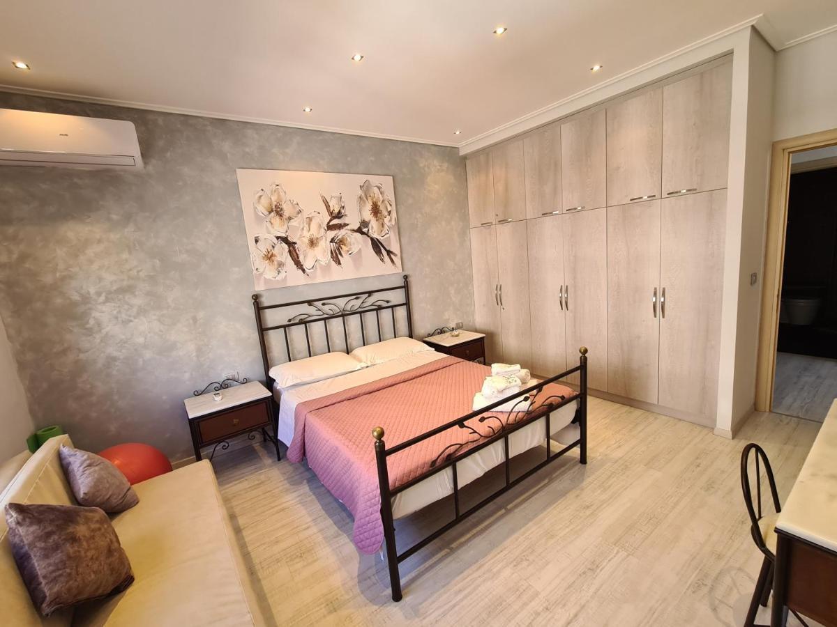 Luxury Seafront Apartments Sarandë Quarto foto